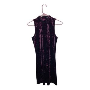 Forever 21 Medium Velvet Mini Burgundy Dress